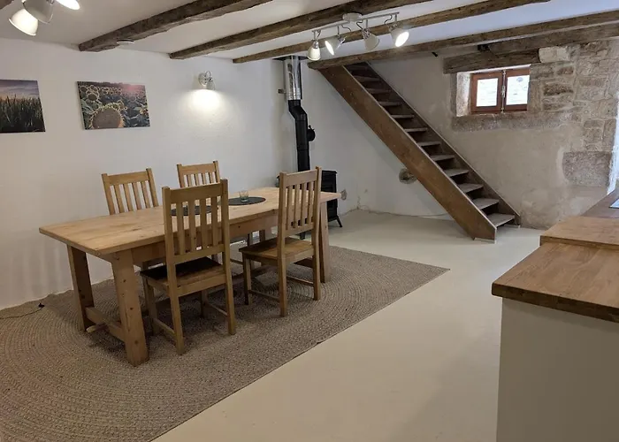 In Nanteuil-en-vallée Сasa de vacaciones